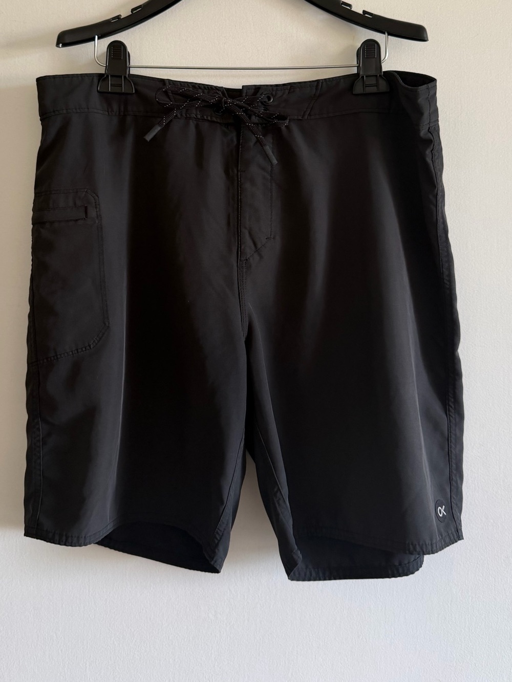Outerknown Black Apex Classic Men’s Boardshorts Surf size 36 EUC